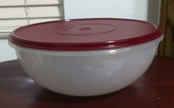 Tupperware Fix N Mix Mixing Bowl in Vineyard Bordeaux (purple/red) - Large 26 Cup/6.2 Liter Capacity