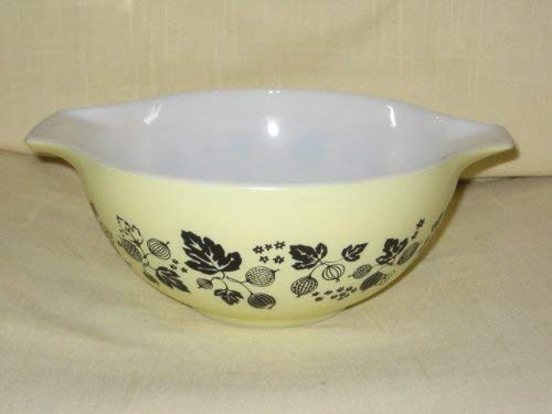 Vintage 1950's Pyrex 1 1/2 Quart Yellow w/ Black Gooseberry Mixing Batter Nesting Cinderella Bowl #442